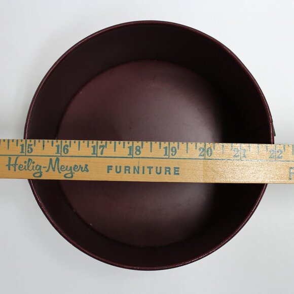 Snow People Families Are Forever . . Love Never Melts Round Tin + Circle Handles - Picture 9 of 12